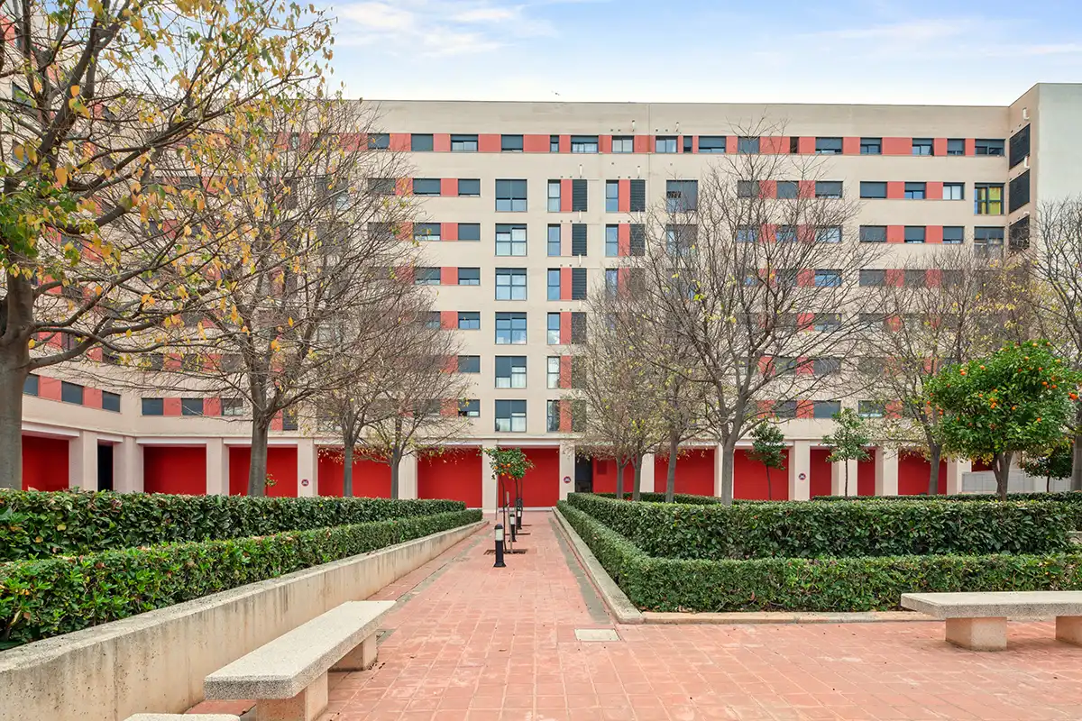 Vista exterior de Piso en venta en Valencia con Trastero y Piscina comunitaria