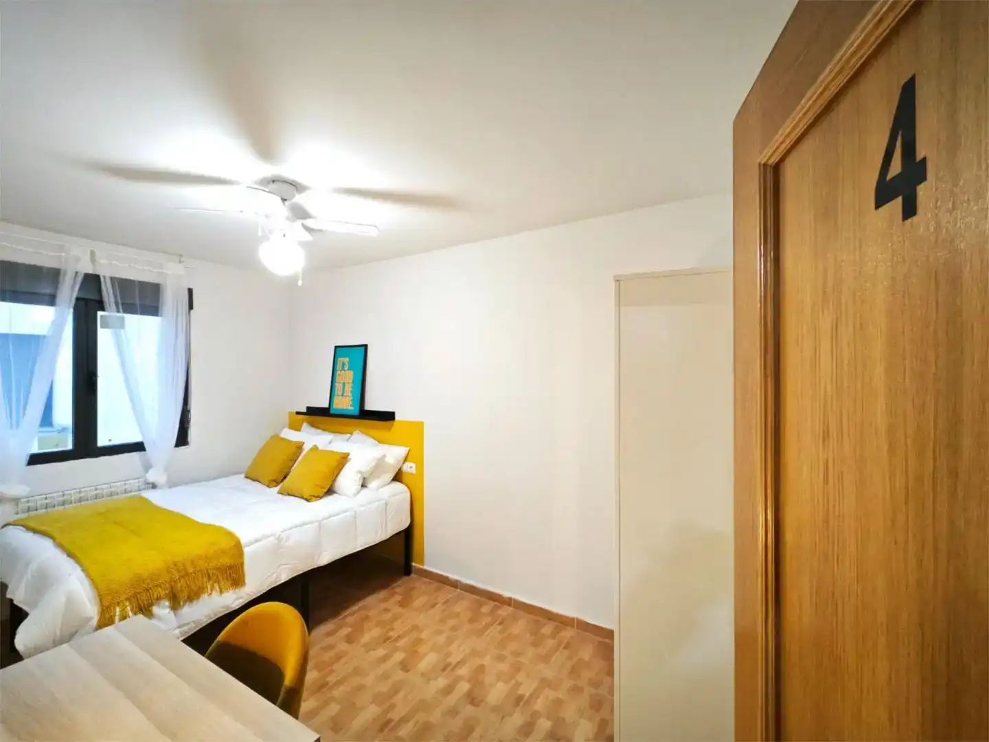 Bedroom of Flat for share in León Capital   with Storage room and Furnished