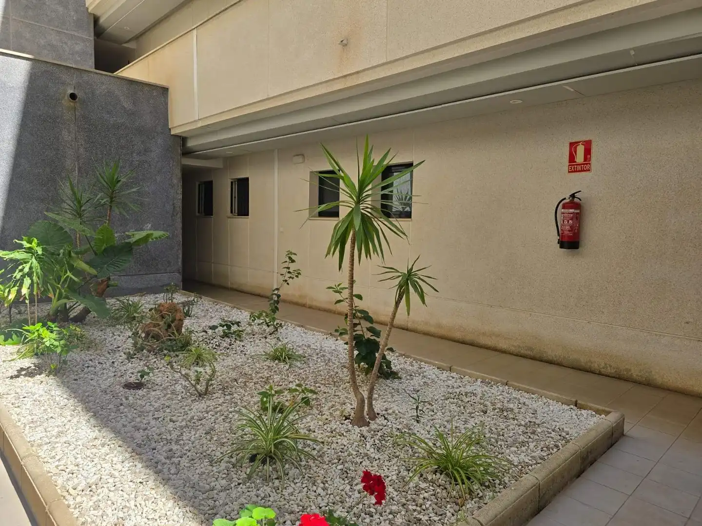 Exterior view of Flat for sale in Santa Pola  with Air Conditioner, Private garden and Terrace