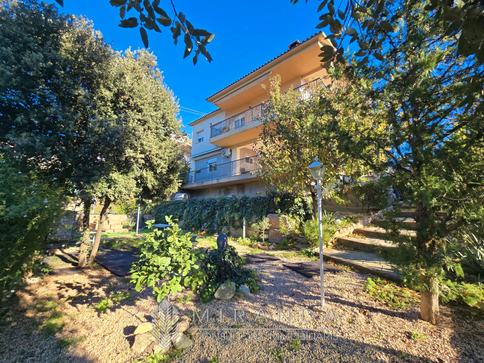 Vista exterior de Casa o xalet en venda en Bigues i Riells del Fai amb Aire condicionat, Calefacció i Jardí privat