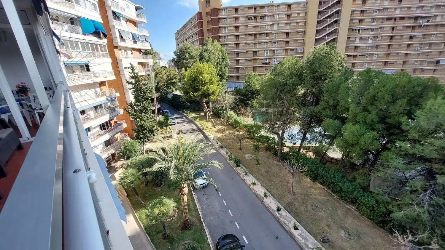 Vista exterior de Piso en venta en Alicante / Alacant con Aire acondicionado, Calefacción y Jardín privado