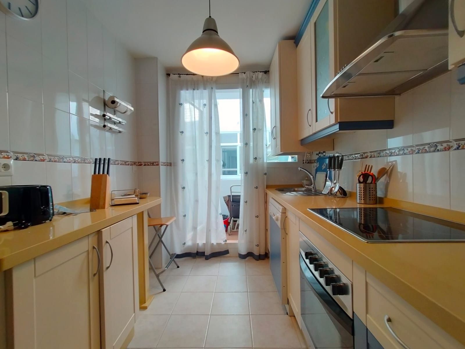 Kitchen of Flat for sale in El Puerto de Santa María  with Air Conditioner, Terrace and Balcony