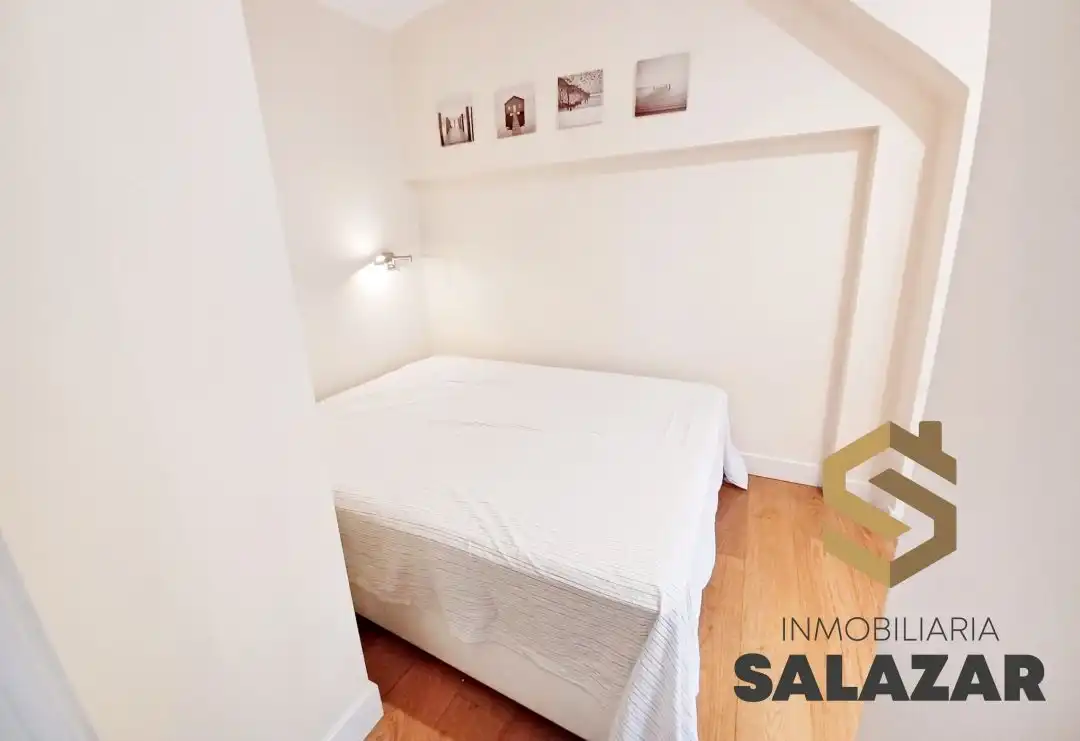 Dormitori de Àtic en venda en Bilbao  amb Calefacció i Terrassa