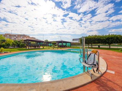 Swimming pool of House or chalet for sale in Torrevieja  with Air Conditioner, Heating and Terrace