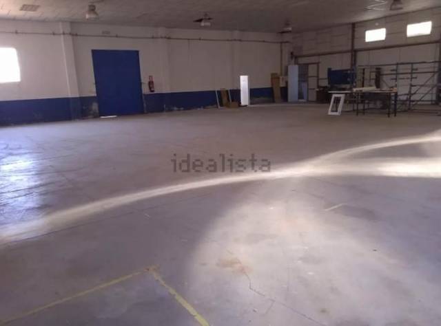 Nave industrial en Alquiler en Cuerva