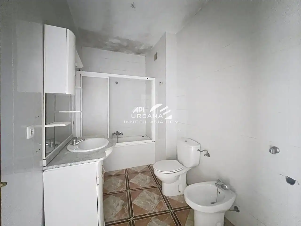 Baño de Piso en venta en Rute, Córdoba