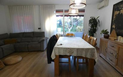 Dining room of Flat for sale in Sabadell  with Air Conditioner, Heating and Parquet flooring