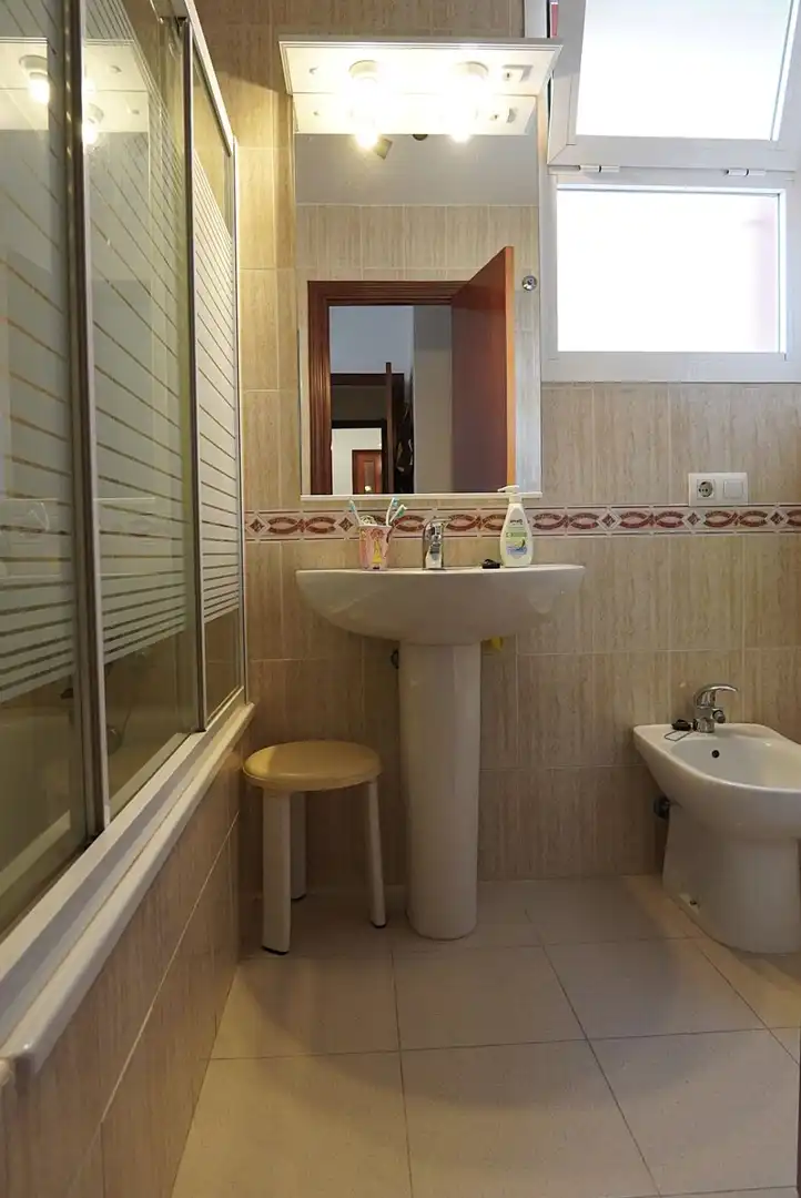 Bathroom of Flat for sale in Sanlúcar de Barrameda  with Air Conditioner, Terrace and Storage room