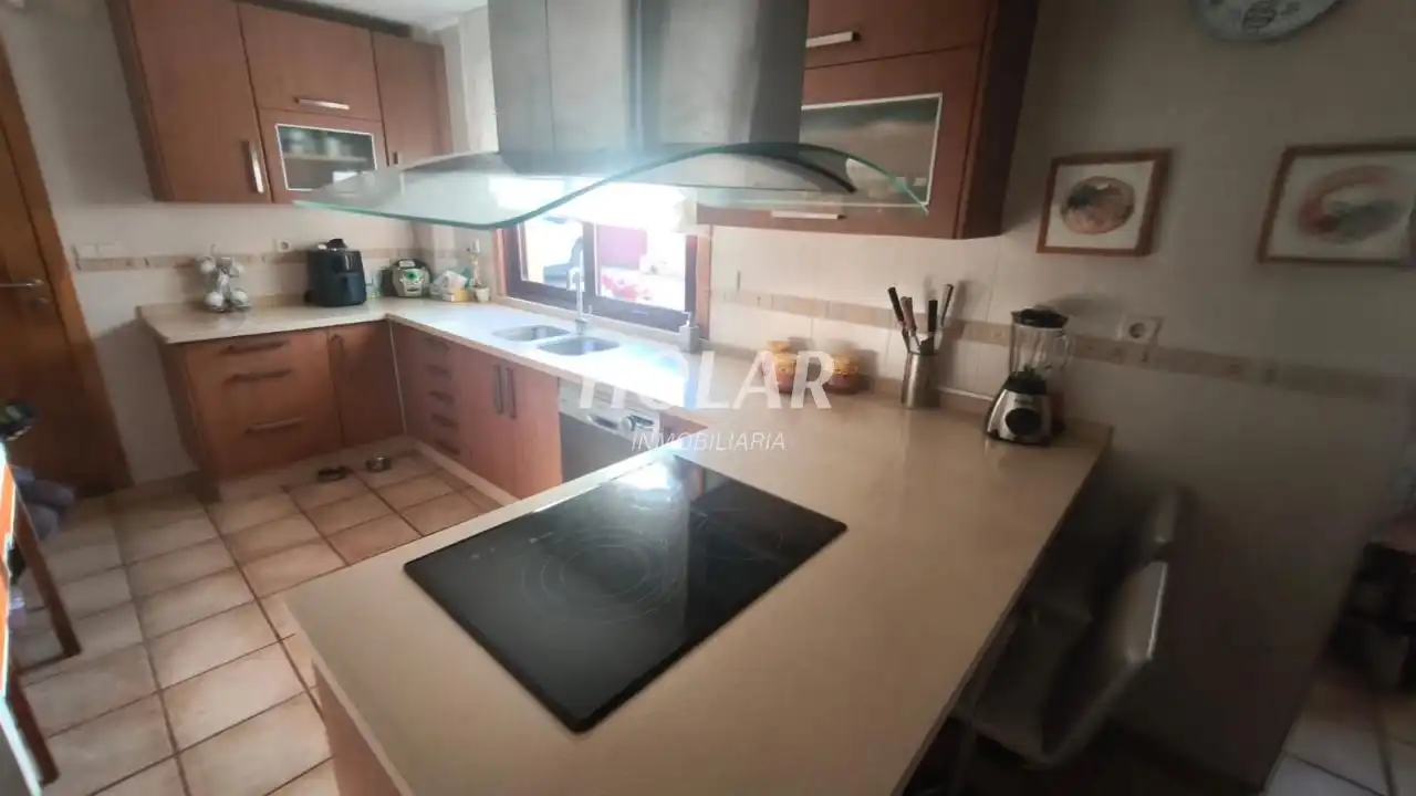 Cocina de Casa o chalet en venta en Vigo  con Jardín privado, Terraza y Trastero