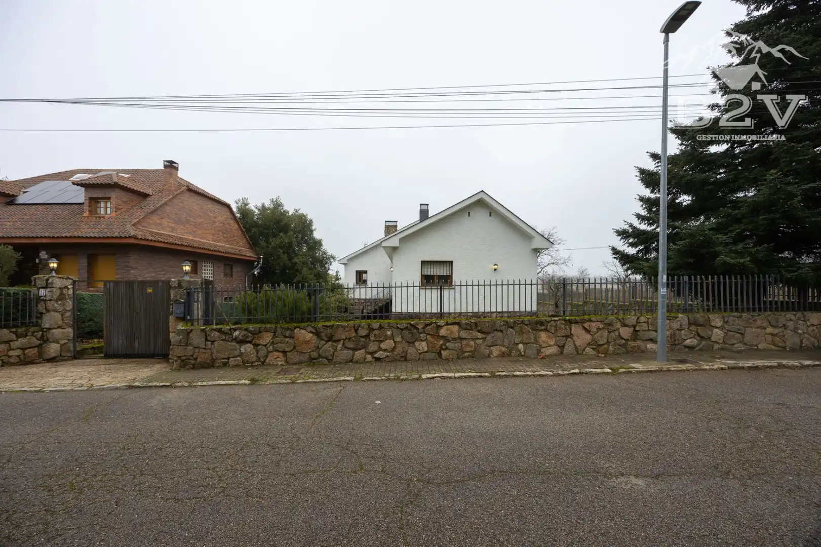 Vista exterior de Casa o xalet en venda en Soto del Real amb Calefacció, Jardí privat i Terrassa