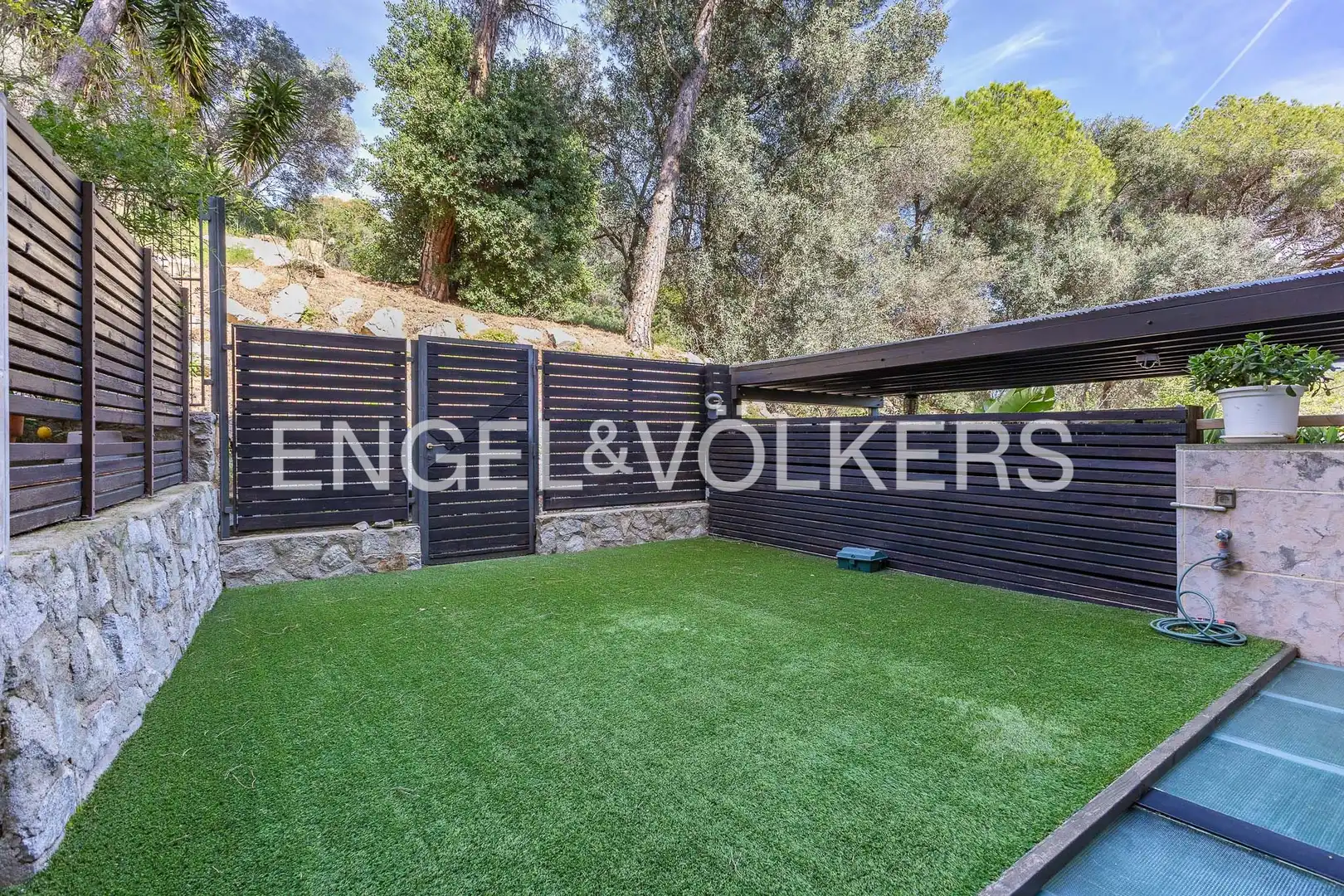 Terraza de Casa o chalet en venta en Barcelona con Aire acondicionado, Calefacción y Jardín privado