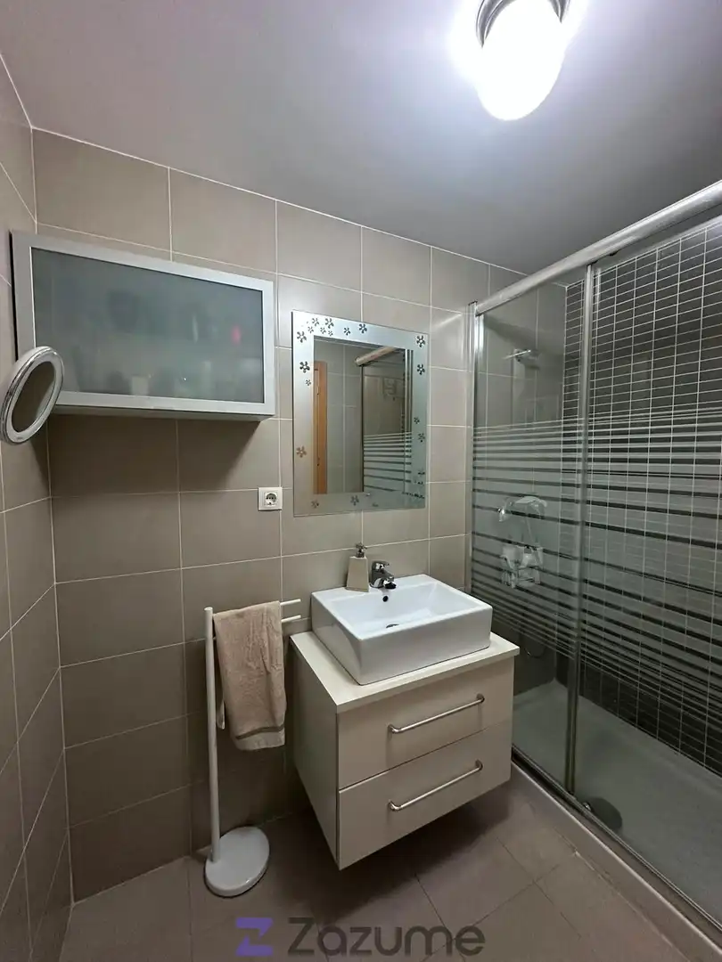 Bathroom of Flat for rent in Murcia  with Air Conditioner, Private garden and Swimming Pool