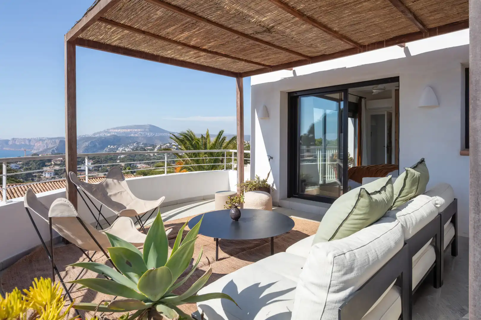 Terrace of Houses for sale in Jávea / Xàbia  with Air Conditioner, Heating and Private garden