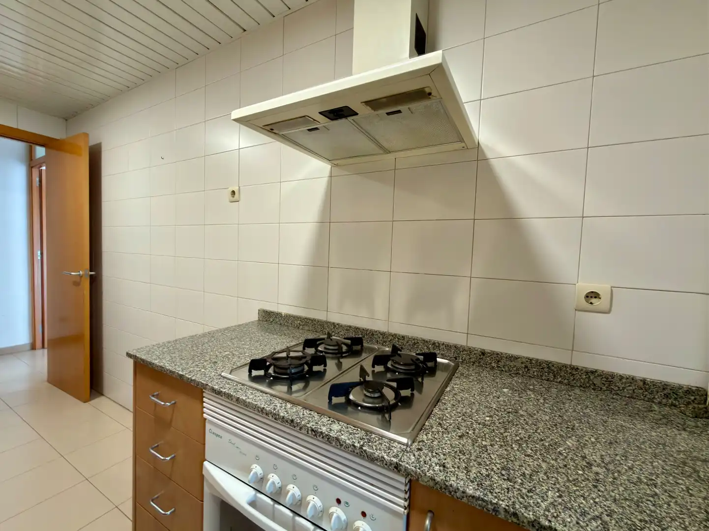 Piso con ascensor en venta en Carrer de Fluvià, imagen 16