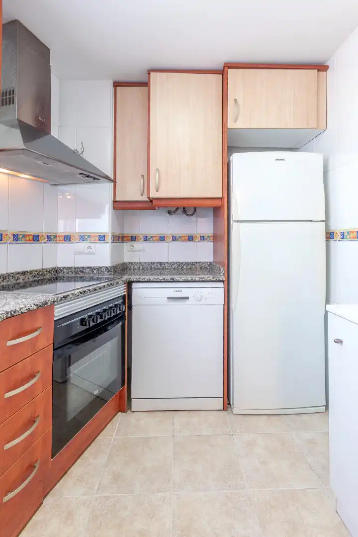 Apartments for rent in Carrer Venecia, 28, Montañar - El Arenal