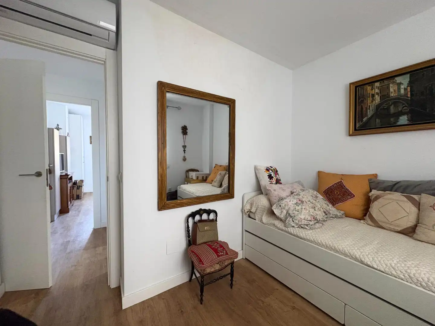 Bedroom of Flat for sale in Málaga  with Air Conditioner, Terrace and Furnished
