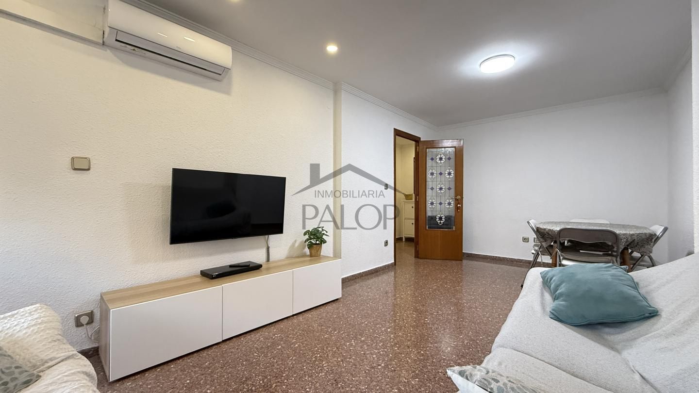 Sala d'estar de Pis en venda en Carcaixent amb Aire condicionat i Balcó