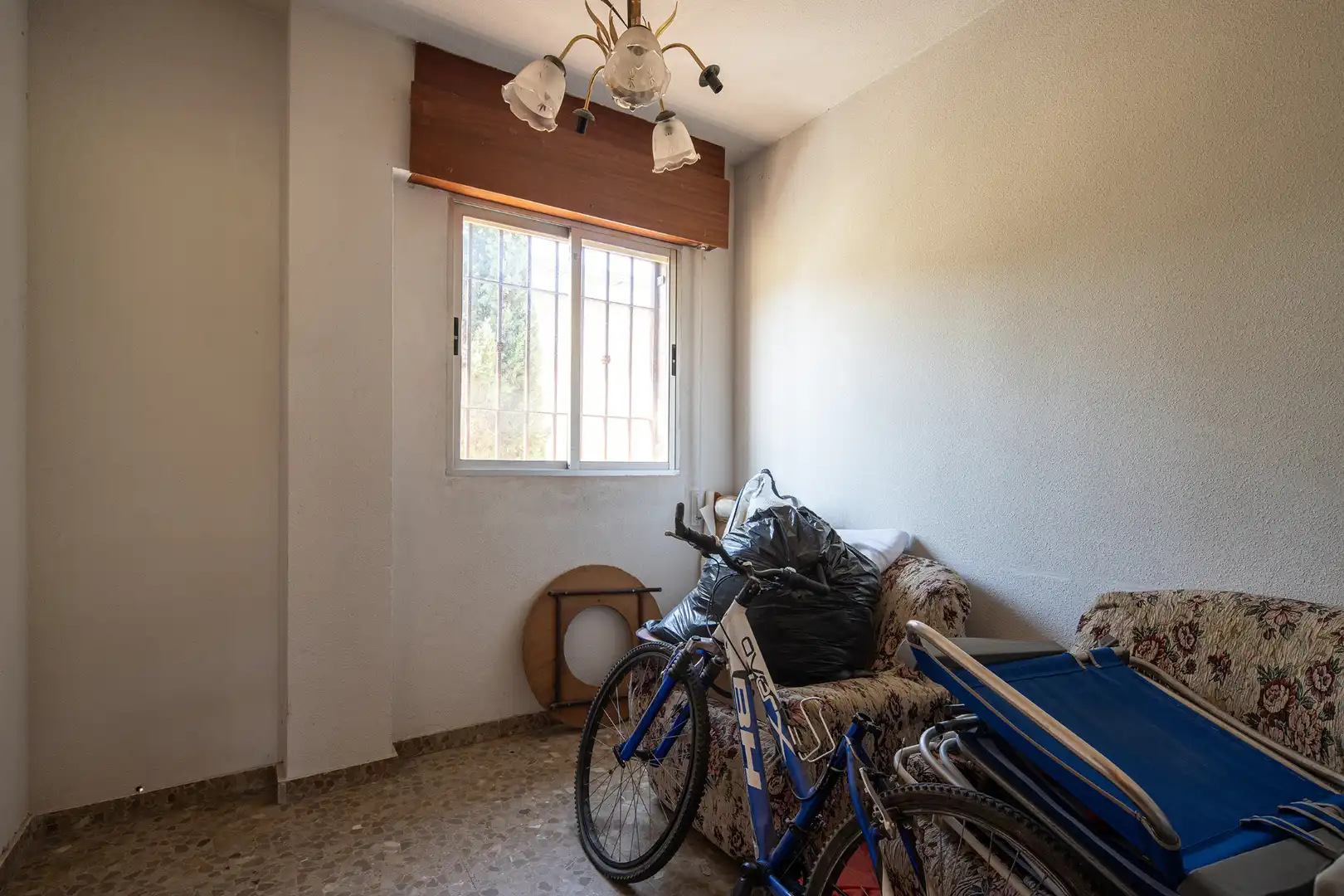 Schlafzimmer von Einfamilien-Reihenhaus zum Verkauf in Granada mit Klimaanlage, Privatgarten und Terrasse