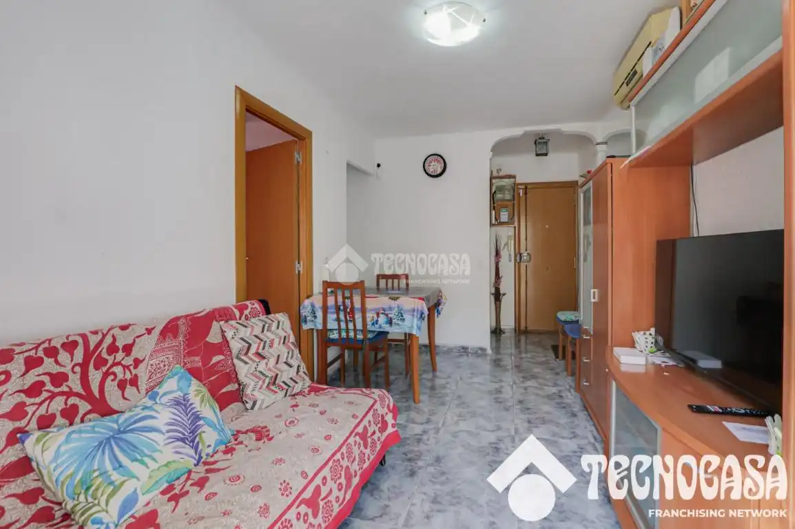 Sala de estar de Piso en venta en Santa Coloma de Gramenet