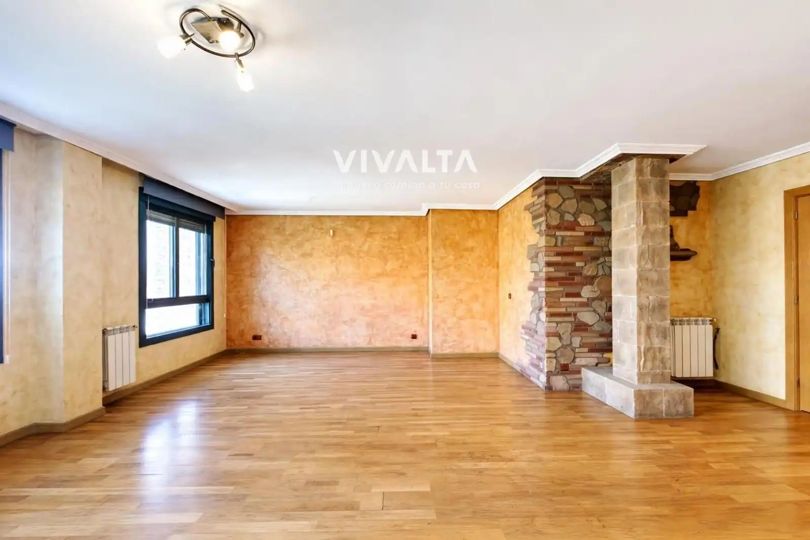 Sala d'estar de Àtic de lloguer en Valdemoro amb Aire condicionat, Calefacció i Terrassa