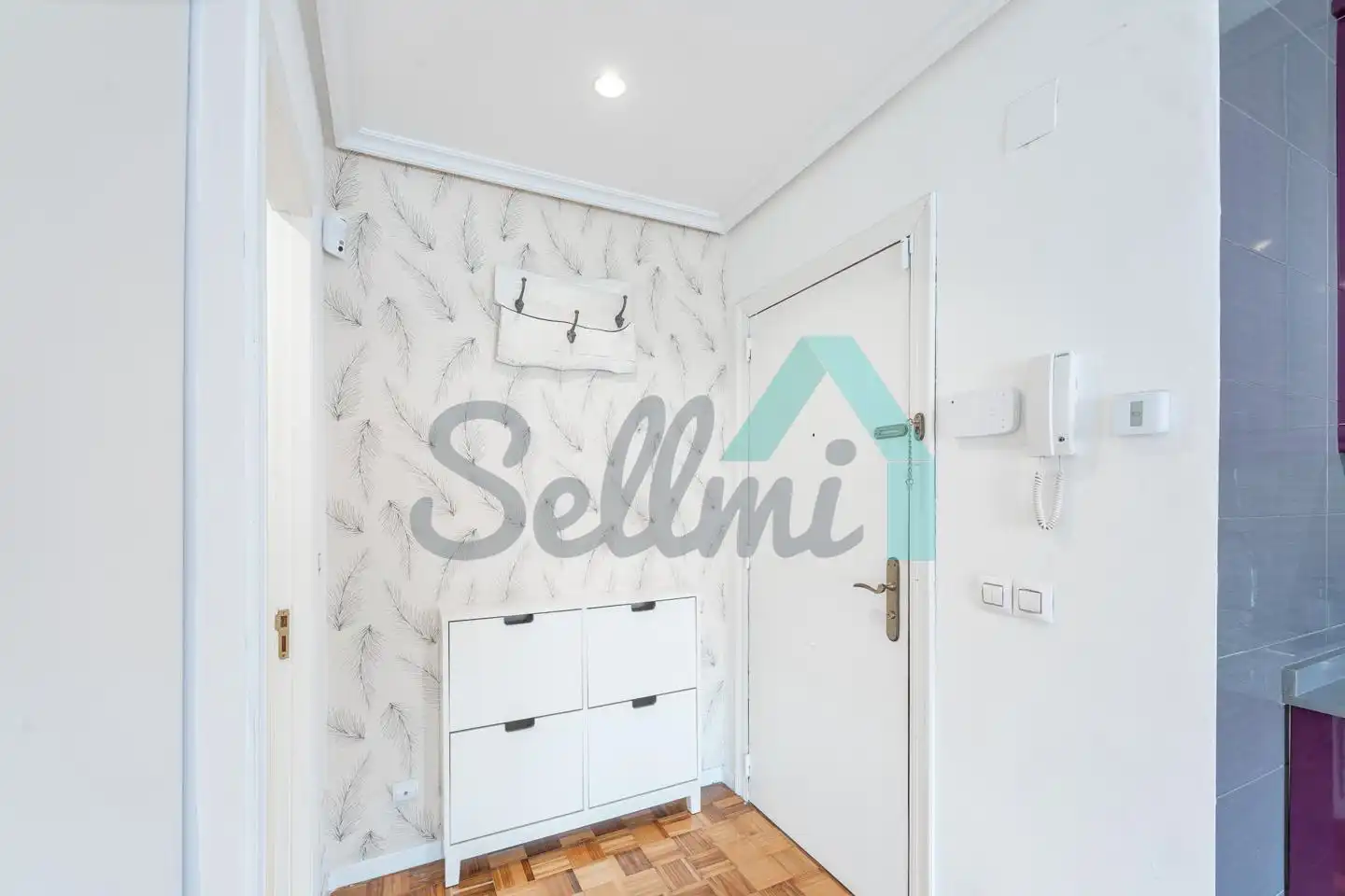 Piso en venta en Oviedo  con Calefacción y Parquet