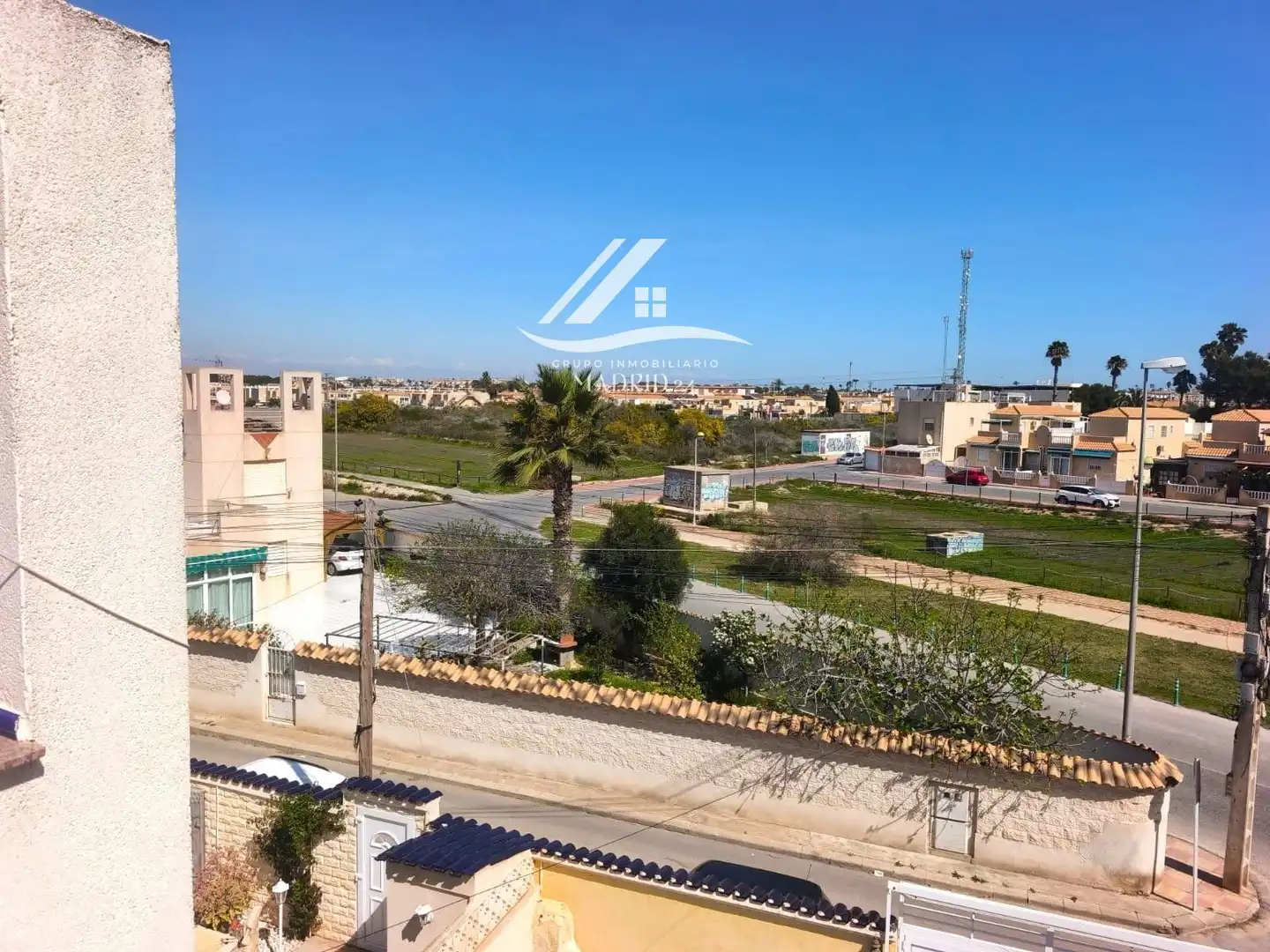 Vista exterior de Casa adosada en venda en Torrevieja