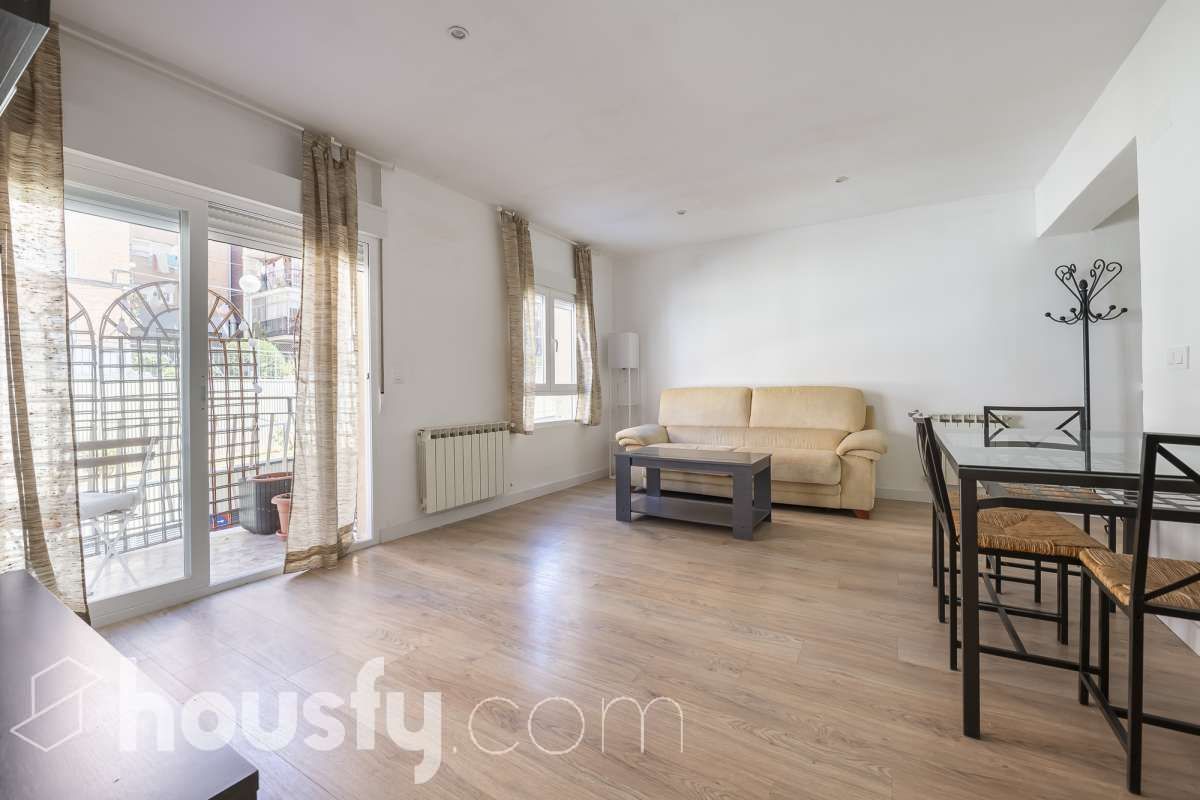 Piso en venta en Cl. San Secundino, Ventas