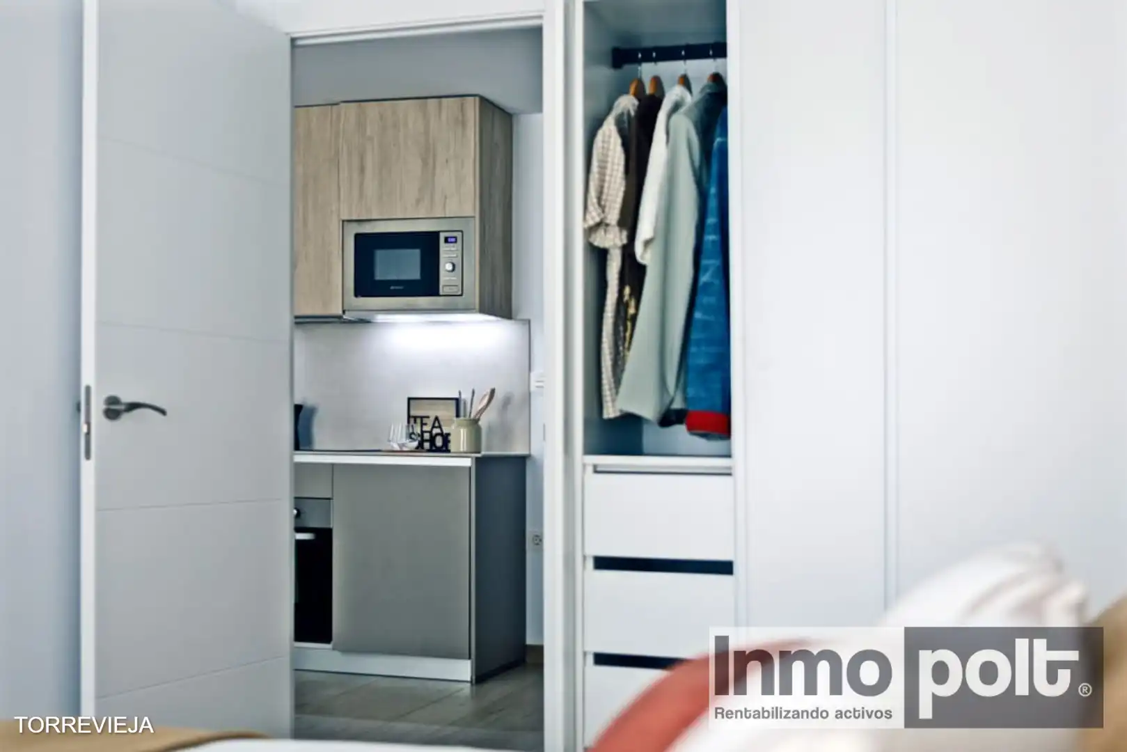 Habitación de Piso de alquiler en Torrevieja con Aire acondicionado, Calefacción y Amueblado
