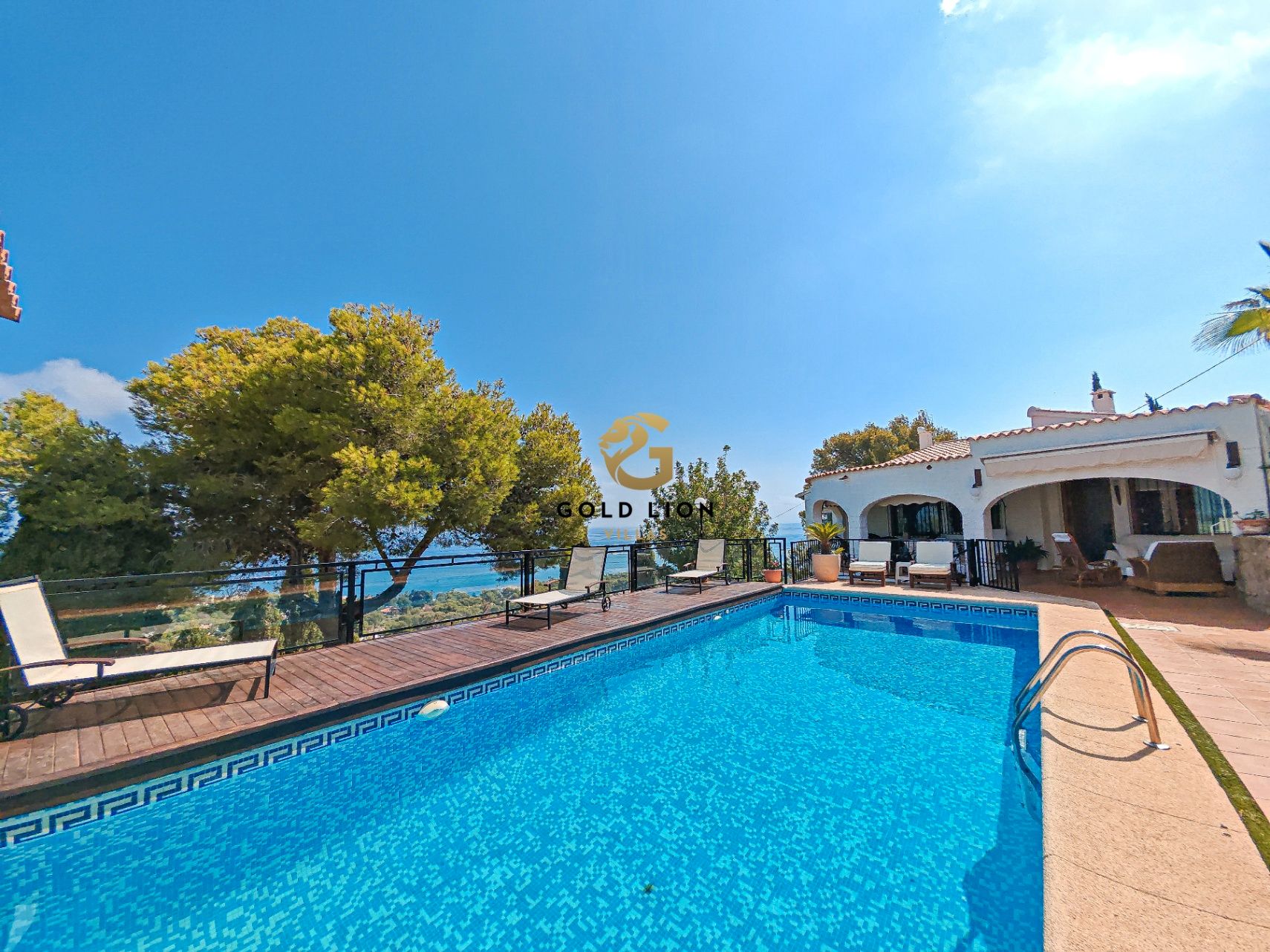 Swimming pool of House or chalet for sale in Dénia  with Air Conditioner, Heating and Private garden