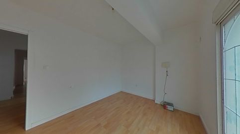 Image 4 of the listing
