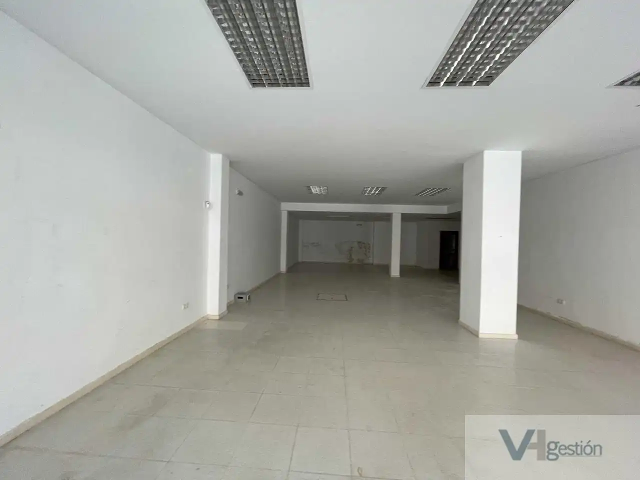 Local comercial en venta en PRIMERO DE MAYO, imagen 4