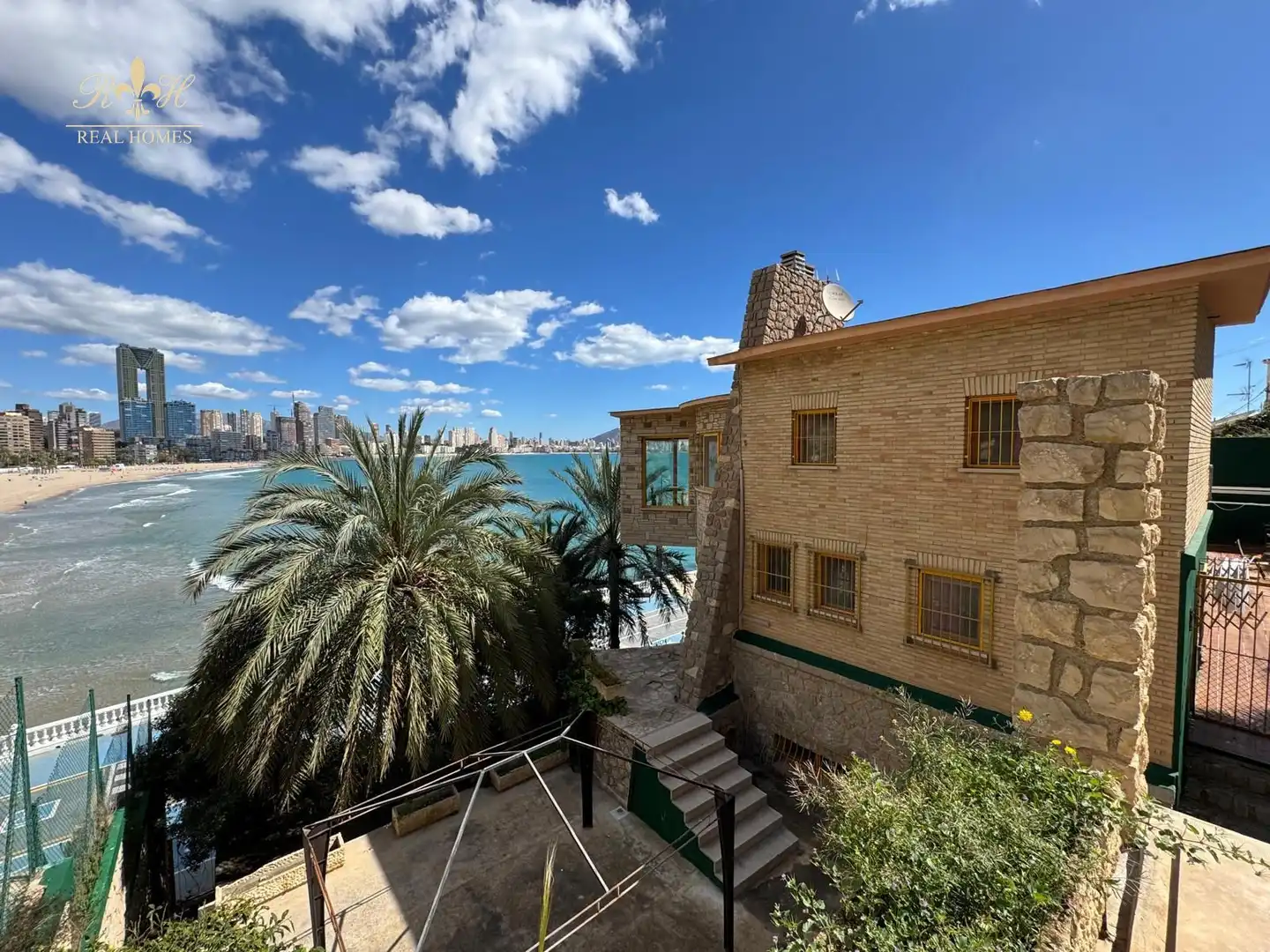 Exterior view of Houses for sale in Benidorm  with Air Conditioner and Terrace
