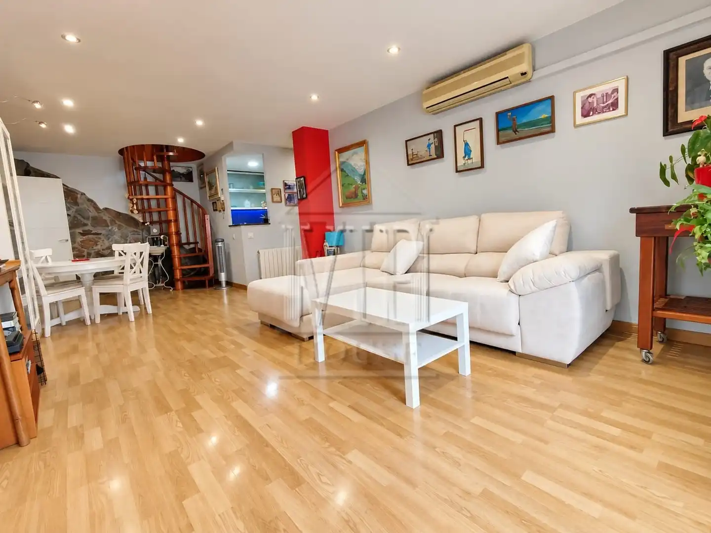 Piso con ascensor en venta en Rambla de França 10, imagen 2
