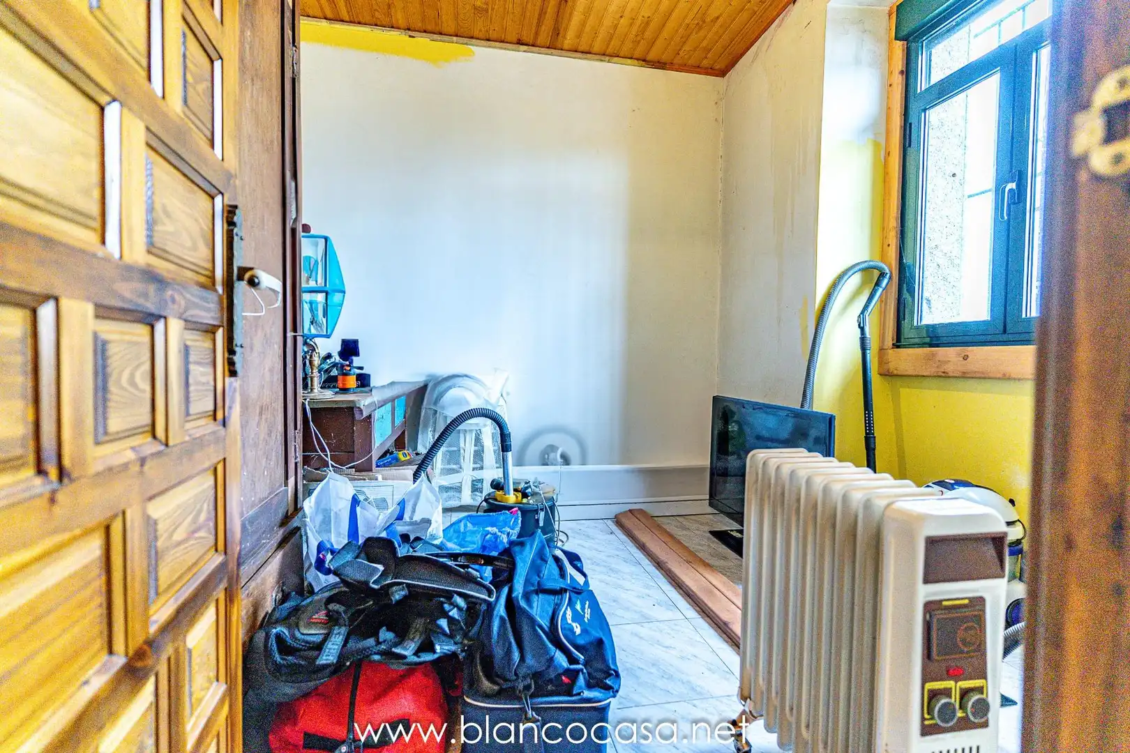 Bedroom of Houses for sale in Coristanco  with Private garden, Storage room and Furnished