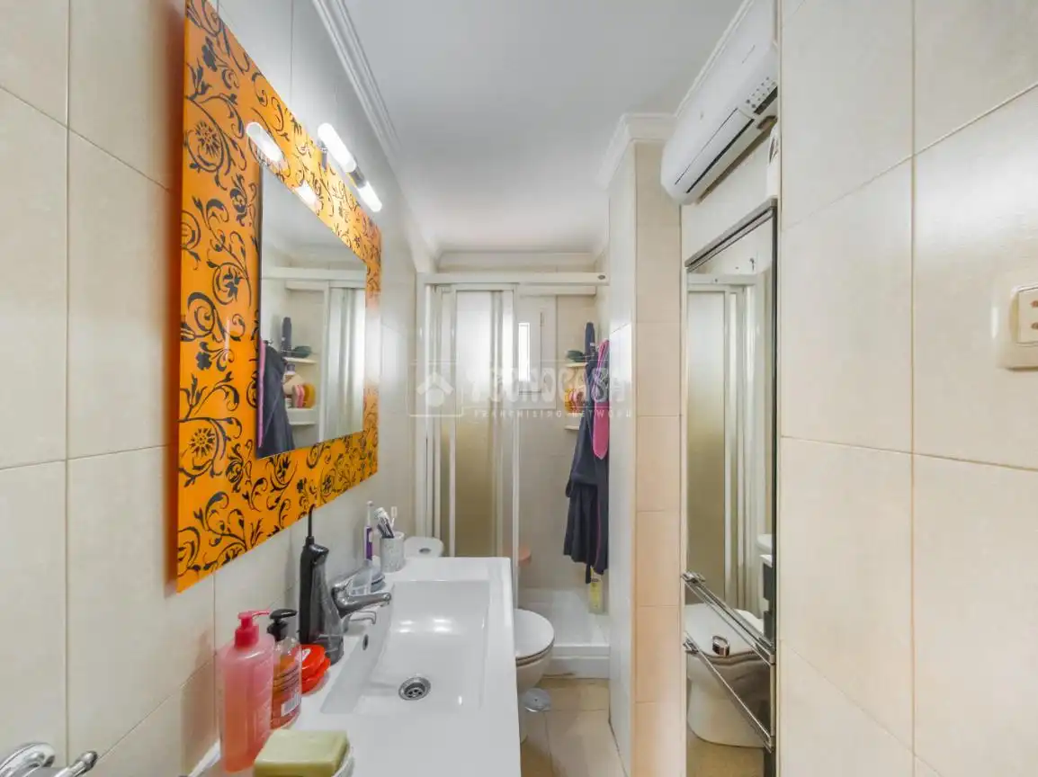 Baño de Piso en venta en Madrid con Aire acondicionado, Calefacción y Balcón