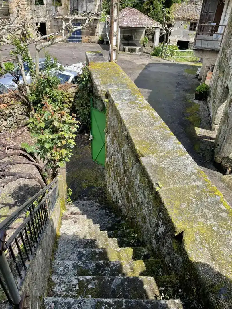 Vista exterior de Casa o xalet en venda en A Arnoia amb Balcó