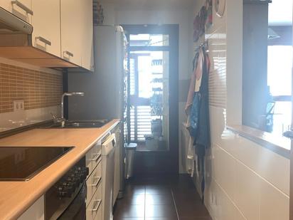 Kitchen of Flat to rent in  Madrid Capital  with Air Conditioner