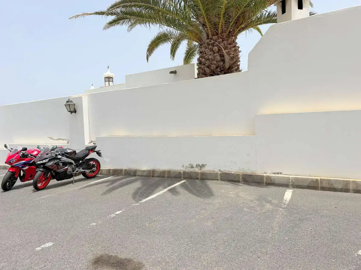 Parkplatz von Wohnungen zum Verkauf in Teguise mit Gemeinschaftspool
