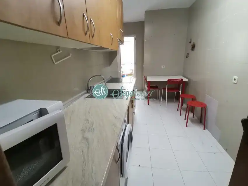 Cocina de Piso en venta en Segovia con Calefacción, Parquet y Terraza