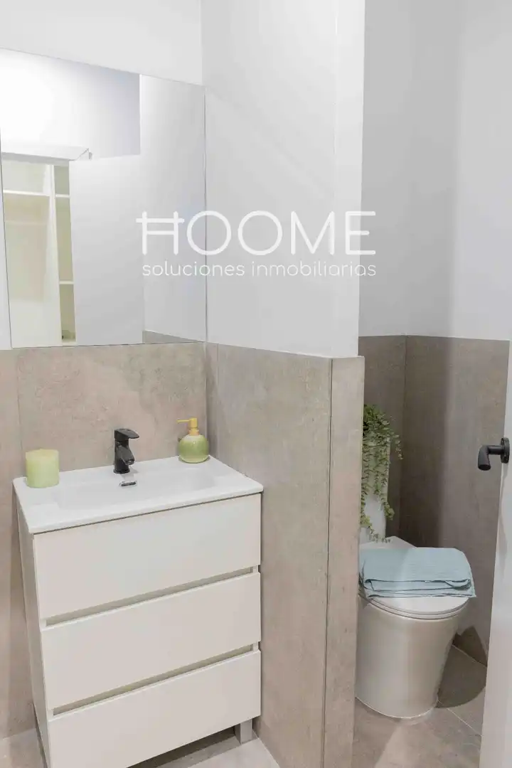 Bathroom of Flat for sale in San Sebastián de los Reyes  with Air Conditioner, Heating and Parquet flooring