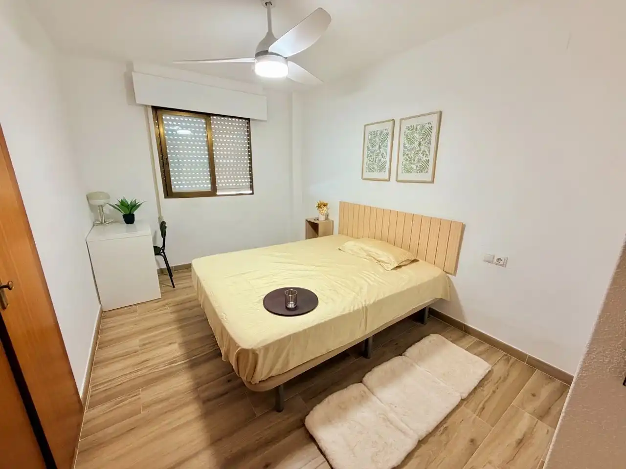 Bedroom of Flat for share in Pla - Carolinas