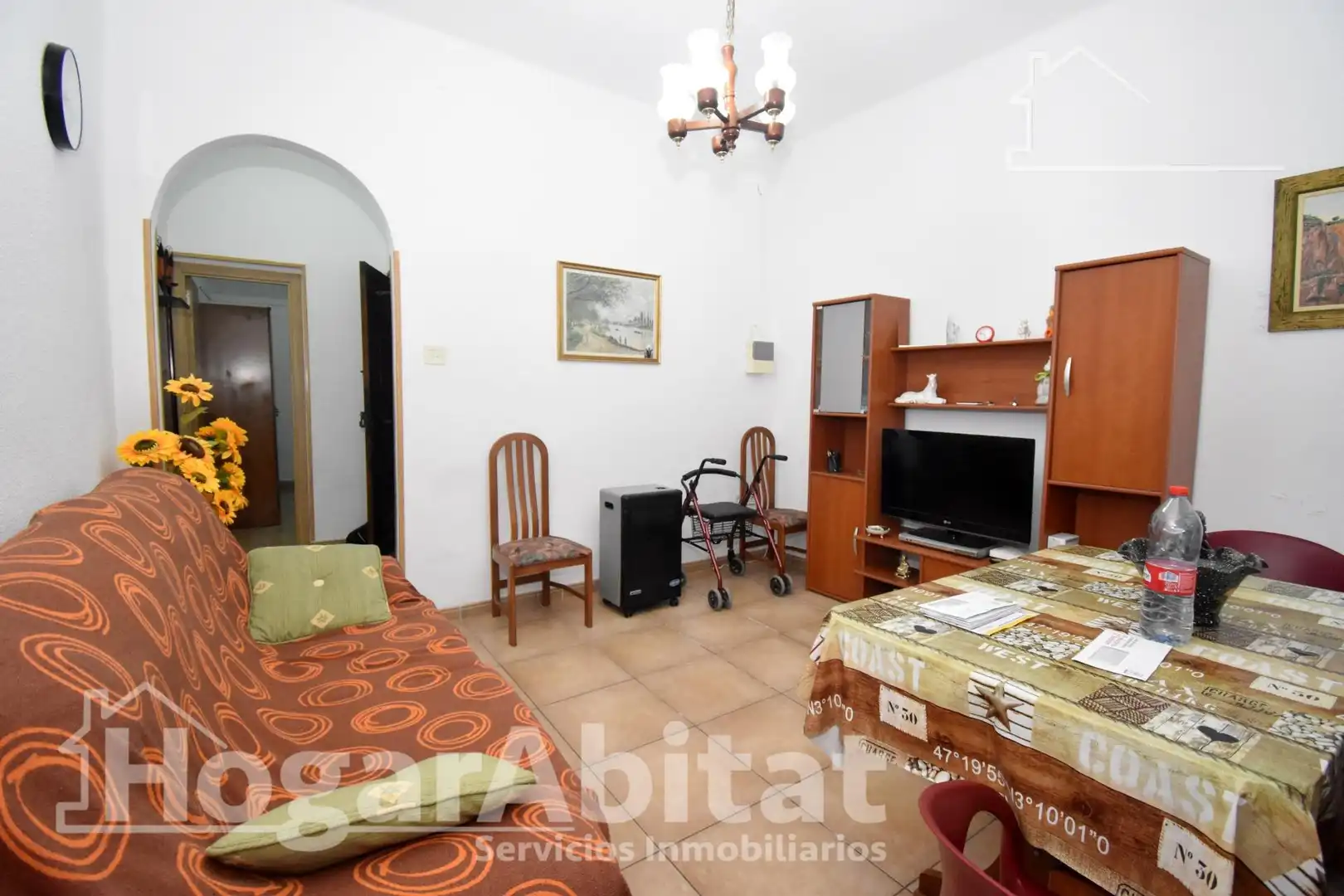 Sala de estar de Piso en venta en Castellón de la Plana / Castelló de la Plana con Trastero y Amueblado