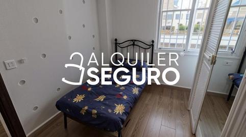 Photo 2 of Flat to rent in Luis Montoto, Parque Atlántico- San Matías, Sevilla