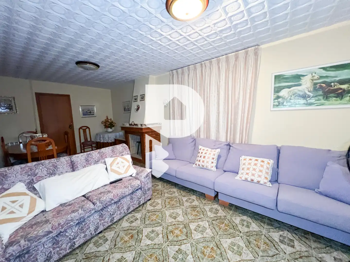 Sala d'estar de Casa o xalet en venda en Vallirana amb Aire condicionat, Calefacció i Jardí privat