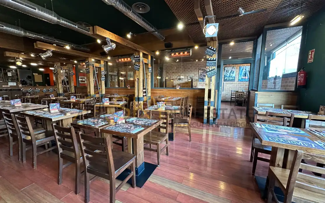Local comercial en venta en Avenida del Mar Mediterráneo 83