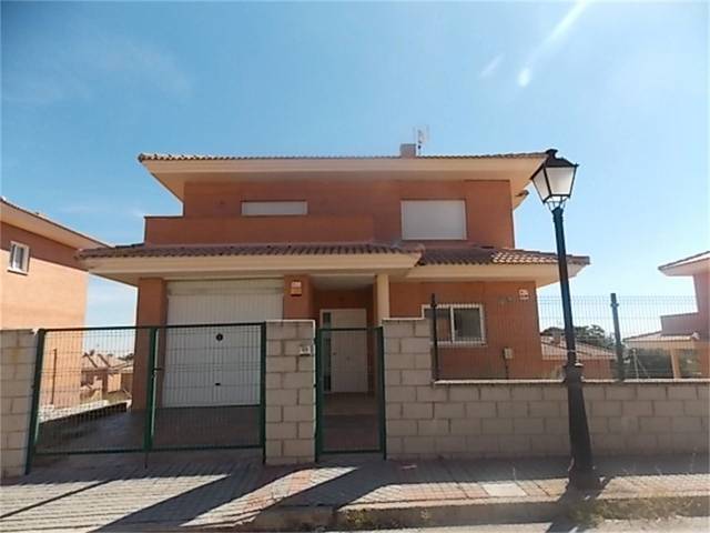 Casa-chalet en Alquiler en Calle Miguel Hernandez, 5 en Miraflores de la Sierra