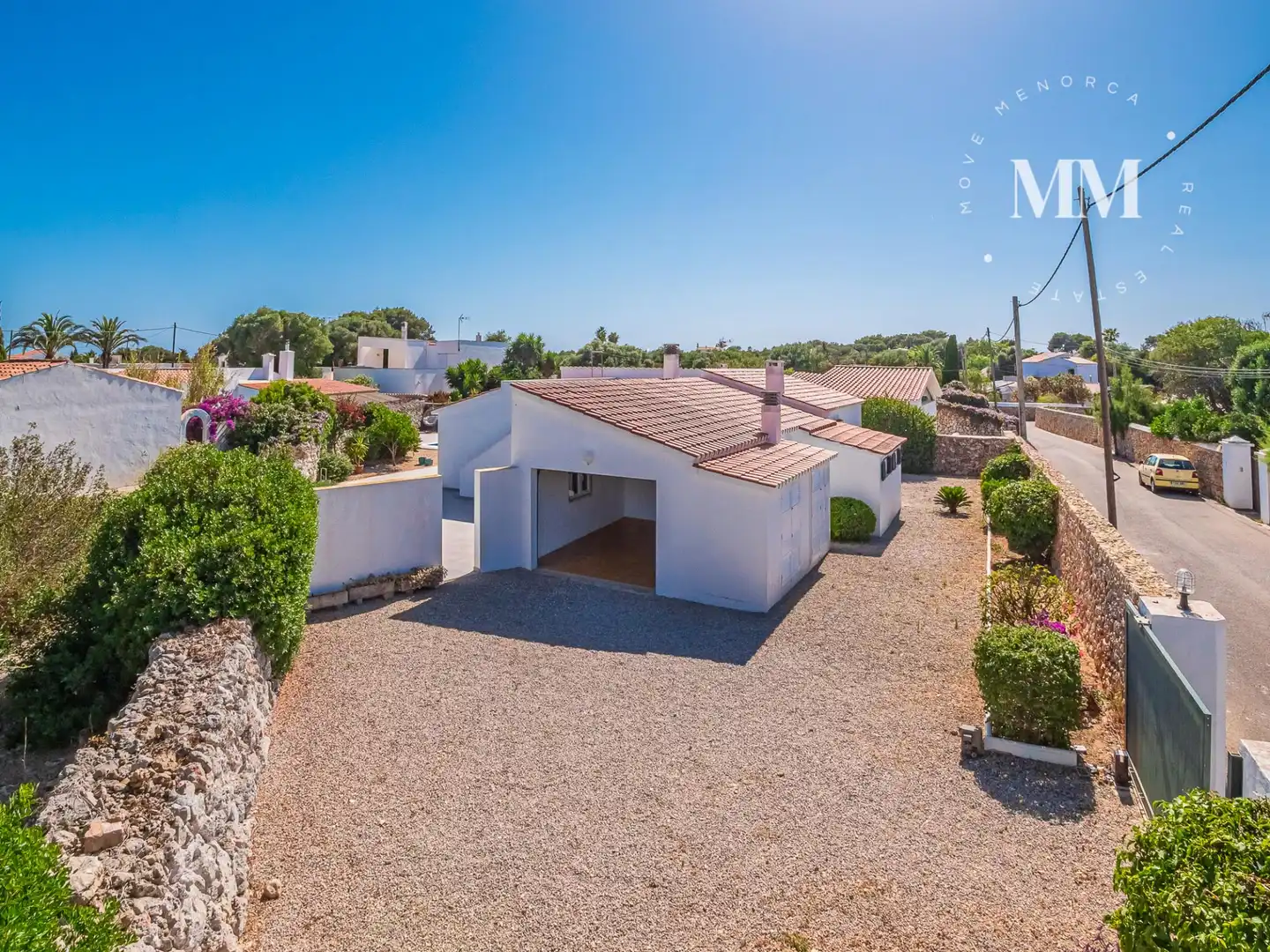 Vista exterior de Casa o xalet en venda en Es Castell amb Aire condicionat, Jardí privat i Terrassa