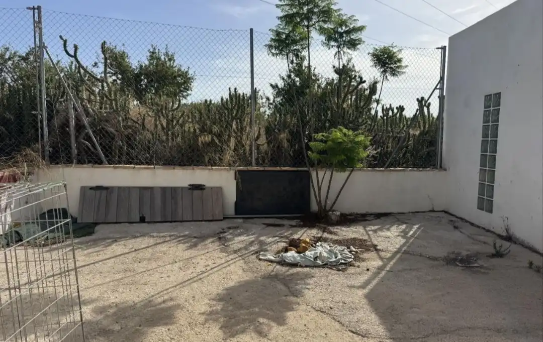 Country house zum Verkauf in Cartagena mit Privatgarten, Abstellraum und Schwimmbad