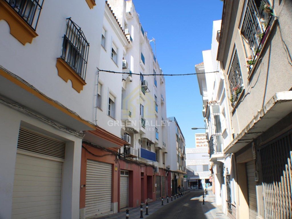 Vista exterior de Apartament en venda en Algeciras