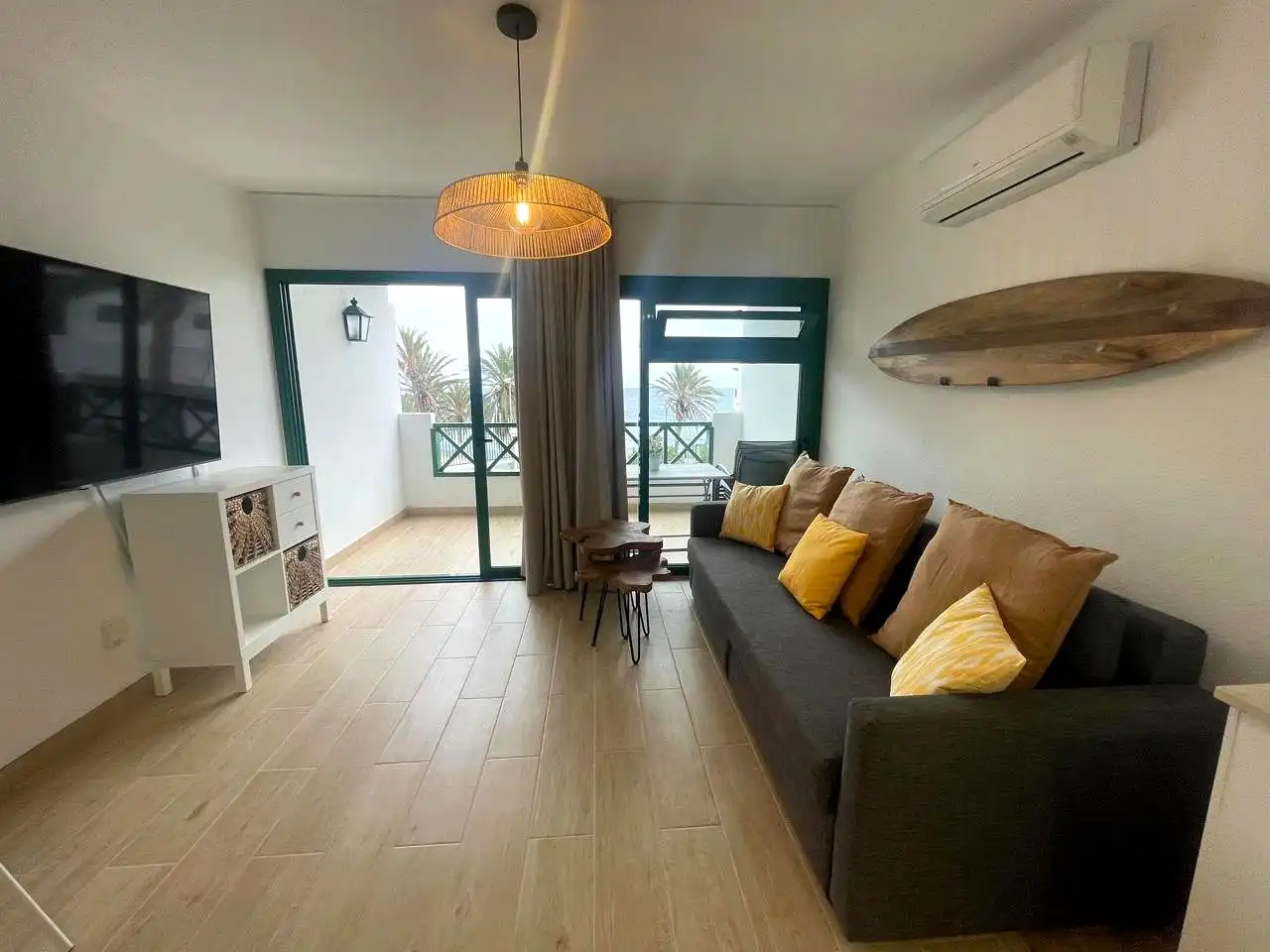 Planta baja de alquiler en Azucenas, San Agustín - Bahía Feliz